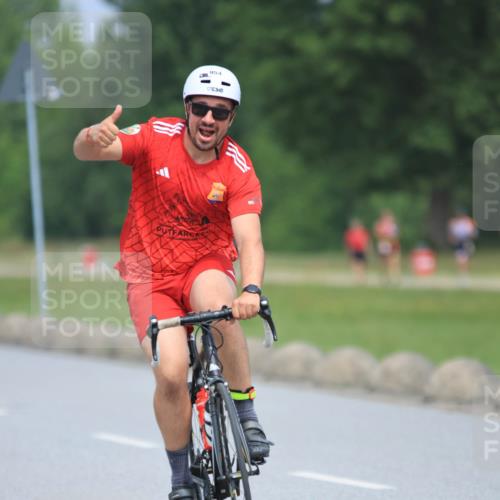 21.06.2025 - 27. Vierlanden-Triathlon H.Heesch http://msf.ph/oto/7991938 15.06.2025 11:57:41 Radfahren 655, 792, 804, 833, 858, 904, 954, 958 meine-sportfotos.de
