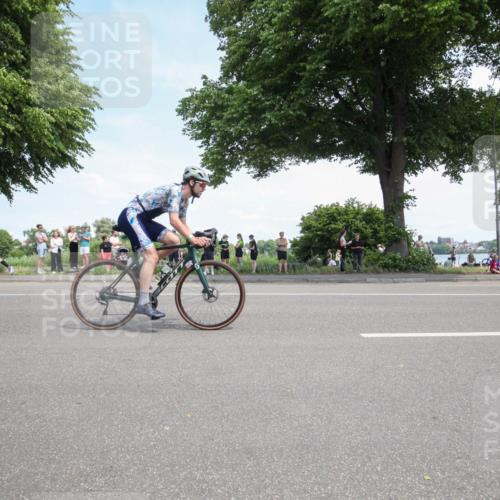 15.06.2025 - 7 Türme Triathlon Yannick Fuchs http://msf.ph/oto/7991963 15.06.2025 13:26:10 Radfahren  meine-sportfotos.de