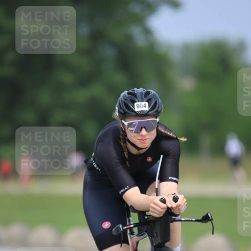 21.06.2025 - 27. Vierlanden-Triathlon H.Heesch http://msf.ph/oto/7991966 15.06.2025 11:57:44 Radfahren 804, 833, 904, 954, 958 meine-sportfotos.de