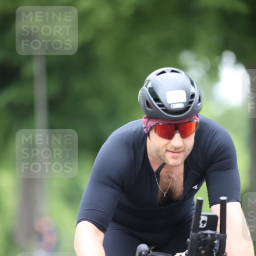 15.06.2025 - 7 Türme Triathlon Yannick Fuchs http://msf.ph/oto/7991969 15.06.2025 11:59:37 Radfahren 243 meine-sportfotos.de