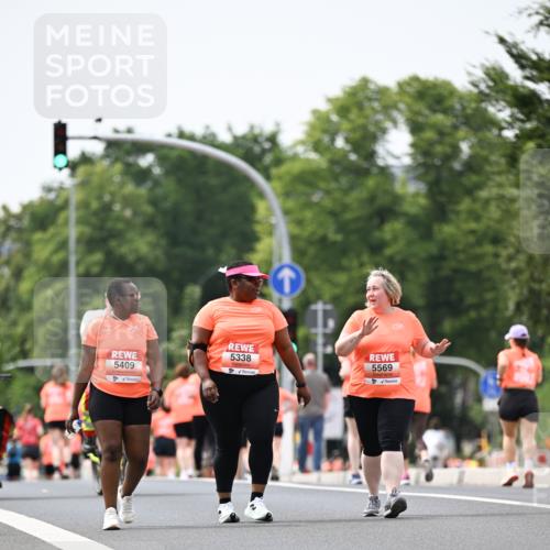 15.06.2025 - REWE Women's Run Dr. Thomas Lammeyer http://msf.ph/oto/7991970 15.06.2025 10:51:42 Laufen 5338, 5409, 5569 meine-sportfotos.de