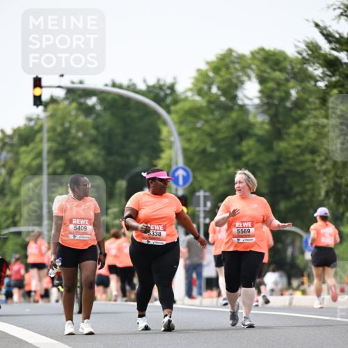 15.06.2025 - REWE Women's Run Dr. Thomas Lammeyer http://msf.ph/oto/7991989 15.06.2025 10:51:42 Laufen 5409, 5569, 5338 meine-sportfotos.de