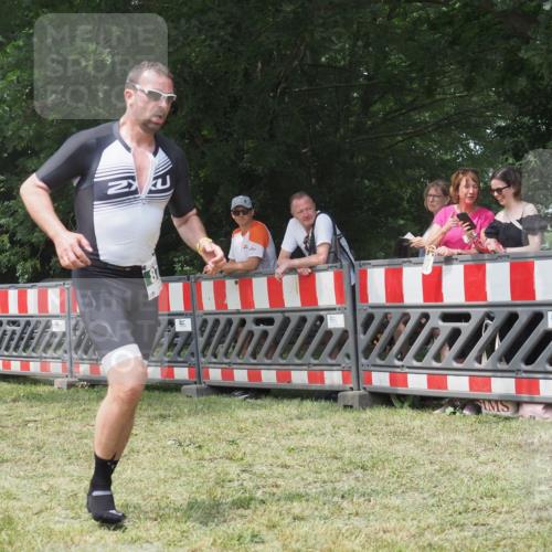 21.06.2025 - 27. Vierlanden-Triathlon KatJ http://msf.ph/oto/7991995 15.06.2025 12:34:33 Laufen  meine-sportfotos.de