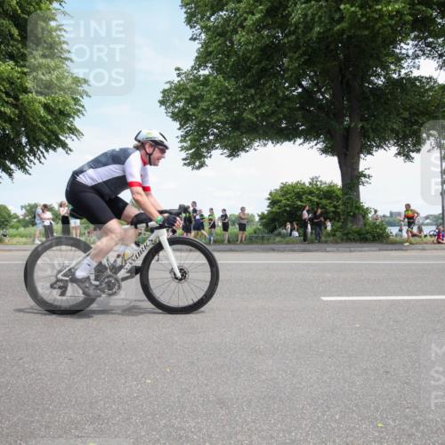 15.06.2025 - 7 Türme Triathlon Yannick Fuchs http://msf.ph/oto/7992017 15.06.2025 13:26:23 Radfahren 244, 506, 608, 673, 1156 meine-sportfotos.de