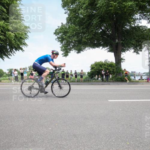 15.06.2025 - 7 Türme Triathlon Yannick Fuchs http://msf.ph/oto/7992026 15.06.2025 13:26:23 Radfahren 244, 506, 608, 673, 1156 meine-sportfotos.de