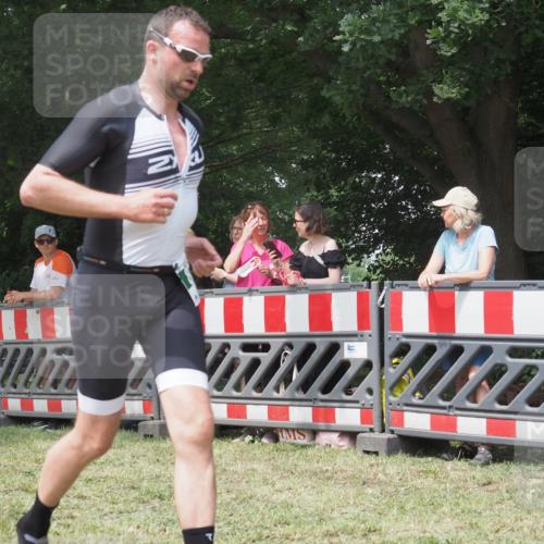 21.06.2025 - 27. Vierlanden-Triathlon KatJ http://msf.ph/oto/7992052 15.06.2025 12:34:34 Laufen  meine-sportfotos.de