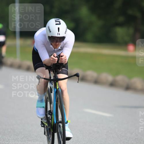 15.06.2025 - 27. Vierlanden-Triathlon H.Heesch http://msf.ph/oto/7992058 15.06.2025 10:05:34 Radfahren 74, 161, 277, 281, 298, 548 meine-sportfotos.de