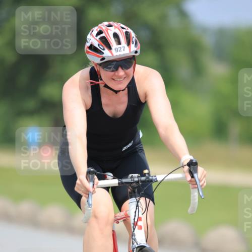 21.06.2025 - 27. Vierlanden-Triathlon H.Heesch http://msf.ph/oto/7992076 15.06.2025 11:58:41 Radfahren 213, 682, 771, 861, 927, 963 meine-sportfotos.de
