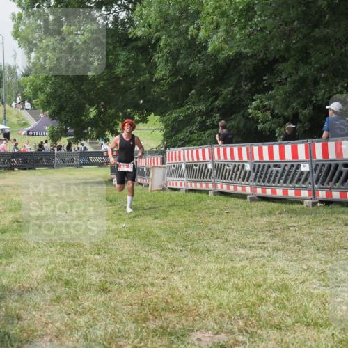 21.06.2025 - 27. Vierlanden-Triathlon KatJ http://msf.ph/oto/7992111 15.06.2025 12:35:10 Laufen  meine-sportfotos.de