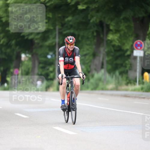 15.06.2025 - 7 Türme Triathlon Yannick Fuchs http://msf.ph/oto/7992189 15.06.2025 11:59:56 Radfahren  meine-sportfotos.de