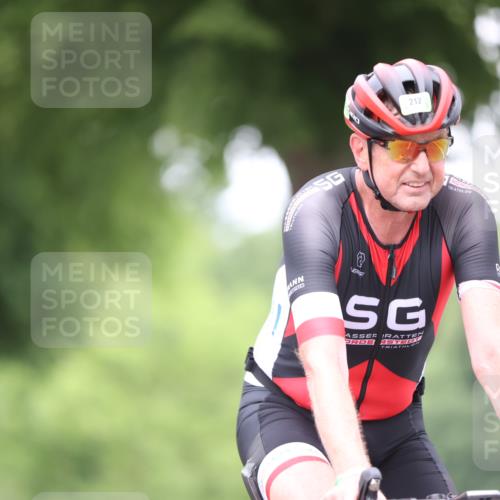 15.06.2025 - 7 Türme Triathlon Yannick Fuchs http://msf.ph/oto/7992216 15.06.2025 11:59:58 Radfahren  meine-sportfotos.de