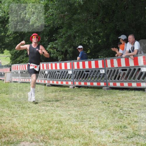 21.06.2025 - 27. Vierlanden-Triathlon KatJ http://msf.ph/oto/7992217 15.06.2025 12:35:12 Laufen  meine-sportfotos.de