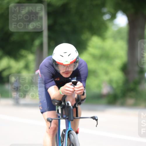 15.06.2025 - 7 Türme Triathlon Yannick Fuchs http://msf.ph/oto/7992247 15.06.2025 13:05:28 Radfahren 218, 292 meine-sportfotos.de