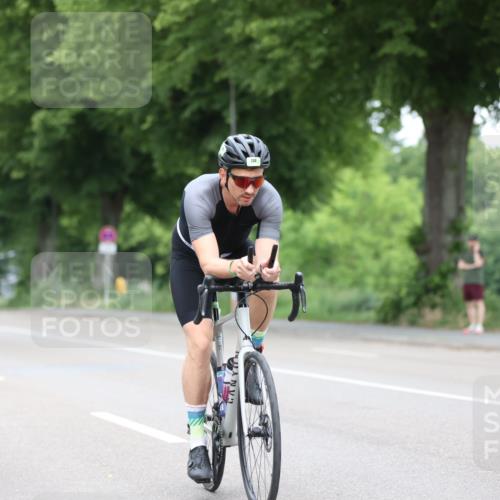 15.06.2025 - 7 Türme Triathlon Yannick Fuchs http://msf.ph/oto/7992265 15.06.2025 12:00:58 Radfahren 213, 228 meine-sportfotos.de