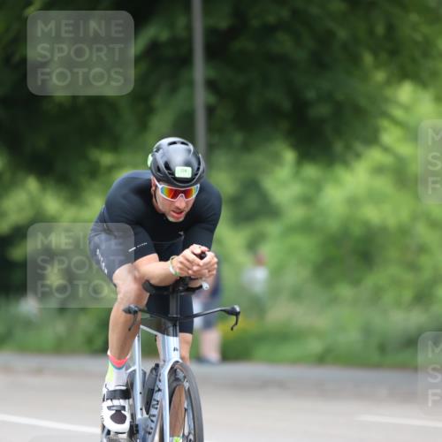 15.06.2025 - 7 Türme Triathlon Yannick Fuchs http://msf.ph/oto/7992388 15.06.2025 12:02:20 Radfahren 286 meine-sportfotos.de