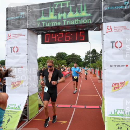15.06.2025 - 7 Türme Triathlon Michael Strokosch http://msf.ph/oto/7992400 15.06.2025 14:26:14 Ziel 562, 665, 703, 759, 768, 866, 867 meine-sportfotos.de