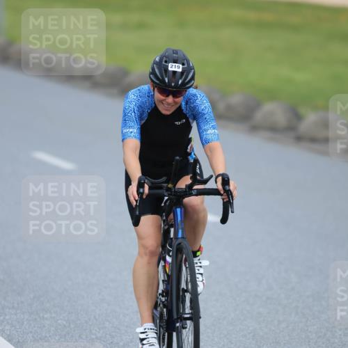 21.06.2025 - 27. Vierlanden-Triathlon H.Heesch http://msf.ph/oto/7992443 15.06.2025 12:02:36 Radfahren 219, 815, 876, 888, 944 meine-sportfotos.de