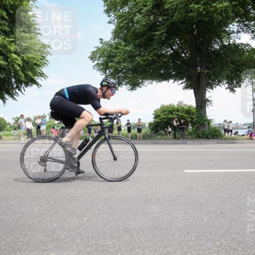 15.06.2025 - 7 Türme Triathlon Yannick Fuchs http://msf.ph/oto/7992464 15.06.2025 13:28:10 Radfahren 290, 404, 462, 838, 851, 901, 913, 952 meine-sportfotos.de