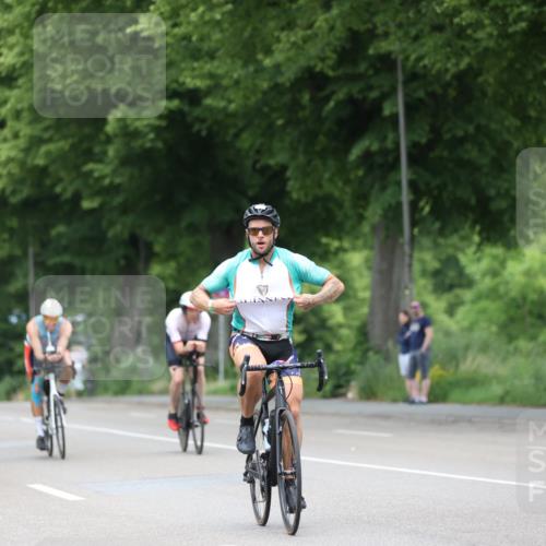 15.06.2025 - 7 Türme Triathlon Yannick Fuchs http://msf.ph/oto/7992530 15.06.2025 12:02:27 Radfahren 250 meine-sportfotos.de
