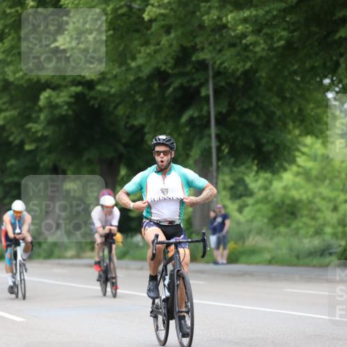 15.06.2025 - 7 Türme Triathlon Yannick Fuchs http://msf.ph/oto/7992538 15.06.2025 12:02:27 Radfahren 250 meine-sportfotos.de