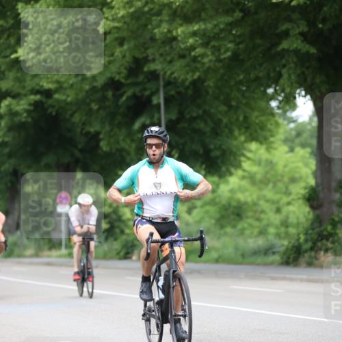 15.06.2025 - 7 Türme Triathlon Yannick Fuchs http://msf.ph/oto/7992548 15.06.2025 12:02:27 Radfahren 250 meine-sportfotos.de