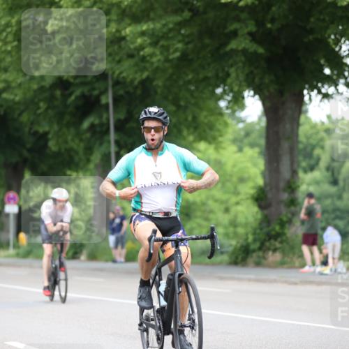 15.06.2025 - 7 Türme Triathlon Yannick Fuchs http://msf.ph/oto/7992558 15.06.2025 12:02:27 Radfahren 250 meine-sportfotos.de