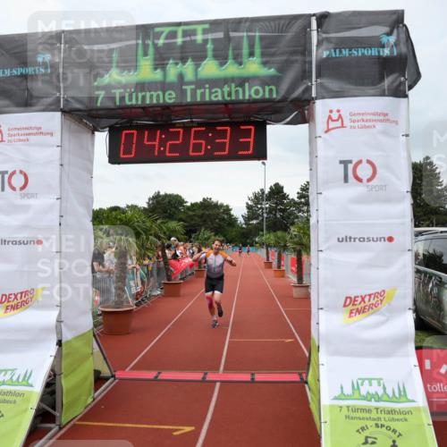 15.06.2025 - 7 Türme Triathlon Michael Strokosch http://msf.ph/oto/7992580 15.06.2025 14:26:32 Ziel 438, 725 meine-sportfotos.de