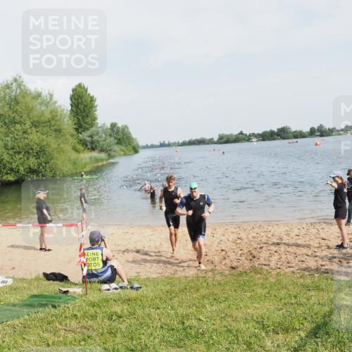 21.06.2025 - 27. Vierlanden-Triathlon MichiJ http://msf.ph/oto/7992585 15.06.2026 09:54:59 Schwimmen 319, 326, 336, 344, 361 meine-sportfotos.de
