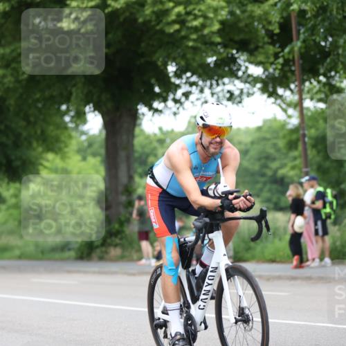 15.06.2025 - 7 Türme Triathlon Yannick Fuchs http://msf.ph/oto/7992649 15.06.2025 12:02:29 Radfahren 250 meine-sportfotos.de