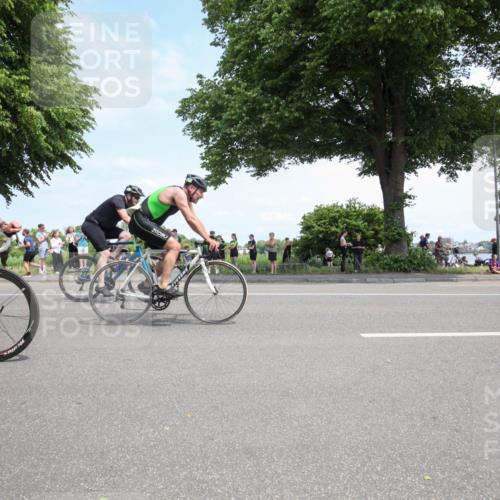 15.06.2025 - 7 Türme Triathlon Yannick Fuchs http://msf.ph/oto/7992663 15.06.2025 13:28:50 Radfahren 274, 339, 557, 558, 595, 745, 804, 805, 886, 1045, 1049 meine-sportfotos.de