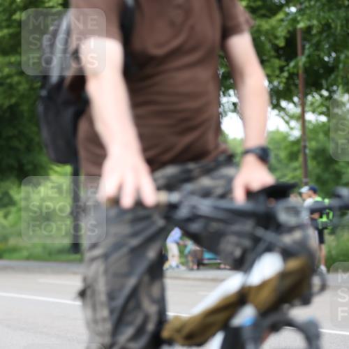 15.06.2025 - 7 Türme Triathlon Yannick Fuchs http://msf.ph/oto/7992687 15.06.2025 12:02:29 Radfahren 250 meine-sportfotos.de