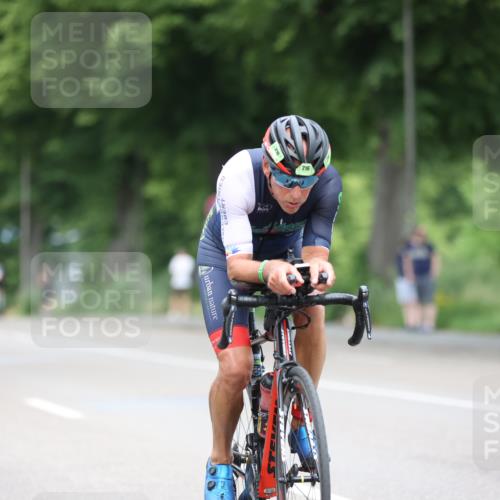 15.06.2025 - 7 Türme Triathlon Yannick Fuchs http://msf.ph/oto/7992700 15.06.2025 12:02:55 Radfahren 216 meine-sportfotos.de