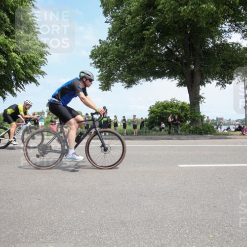 15.06.2025 - 7 Türme Triathlon Yannick Fuchs http://msf.ph/oto/7992776 15.06.2025 13:28:58 Radfahren 339, 558, 592, 680, 833, 1006, 1045 meine-sportfotos.de