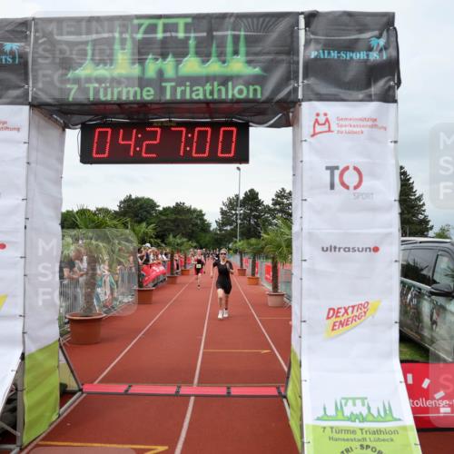 15.06.2025 - 7 Türme Triathlon Michael Strokosch http://msf.ph/oto/7992803 15.06.2025 14:27:00 Ziel 908, 1040 meine-sportfotos.de