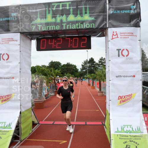 15.06.2025 - 7 Türme Triathlon Michael Strokosch http://msf.ph/oto/7992841 15.06.2025 14:27:02 Ziel 908, 1040 meine-sportfotos.de