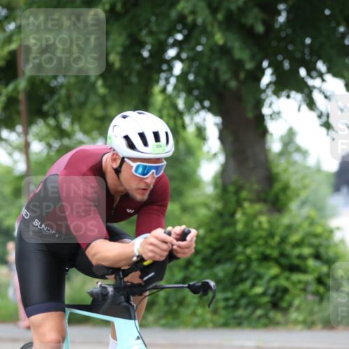 15.06.2025 - 7 Türme Triathlon Yannick Fuchs http://msf.ph/oto/7992857 15.06.2025 12:03:09 Radfahren  meine-sportfotos.de