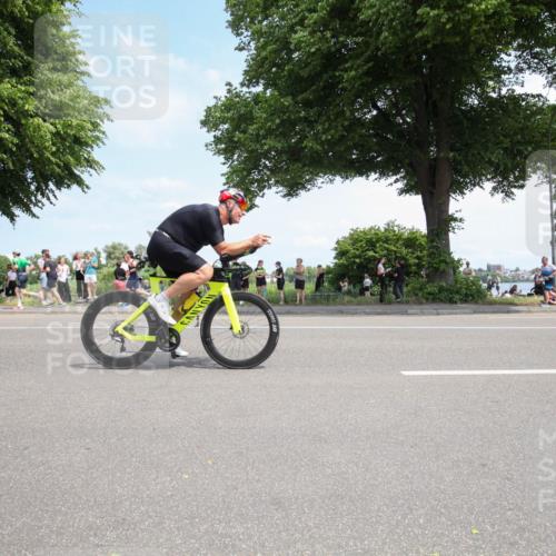 15.06.2025 - 7 Türme Triathlon Yannick Fuchs http://msf.ph/oto/7992867 15.06.2025 13:29:18 Radfahren 232, 316, 434 meine-sportfotos.de