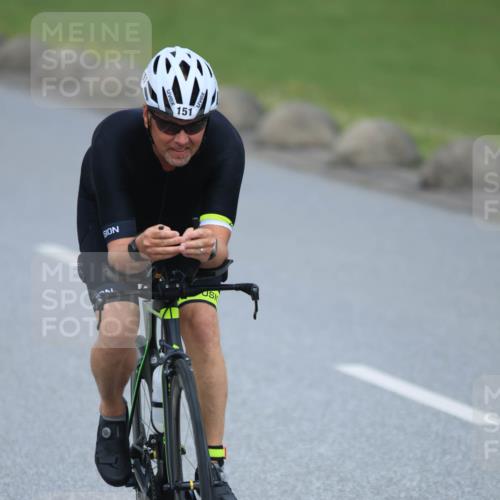 21.06.2025 - 27. Vierlanden-Triathlon H.Heesch http://msf.ph/oto/7992880 15.06.2025 12:03:55 Radfahren 151, 638, 764, 775, 798, 858, 956 meine-sportfotos.de