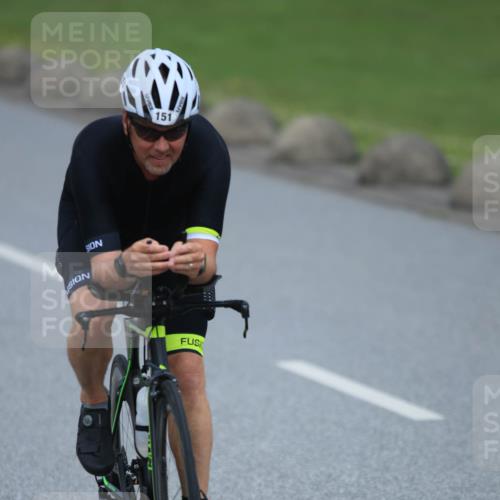 21.06.2025 - 27. Vierlanden-Triathlon H.Heesch http://msf.ph/oto/7992886 15.06.2025 12:03:55 Radfahren 151, 638, 764, 775, 798, 858, 956 meine-sportfotos.de