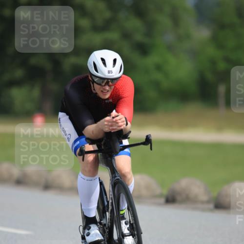 15.06.2025 - 27. Vierlanden-Triathlon H.Heesch http://msf.ph/oto/7992897 15.06.2025 10:20:03 Radfahren 20, 69, 85, 162, 623 meine-sportfotos.de