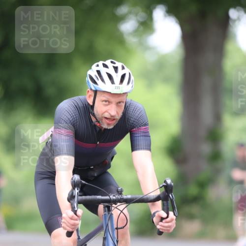 15.06.2025 - 7 Türme Triathlon Yannick Fuchs http://msf.ph/oto/7992920 15.06.2025 12:03:19 Radfahren 223, 336 meine-sportfotos.de
