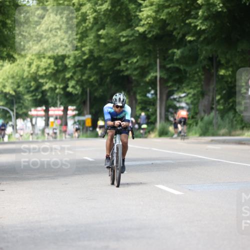 15.06.2025 - 7 Türme Triathlon Yannick Fuchs http://msf.ph/oto/7992935 15.06.2025 13:06:13 Radfahren 427, 509 meine-sportfotos.de