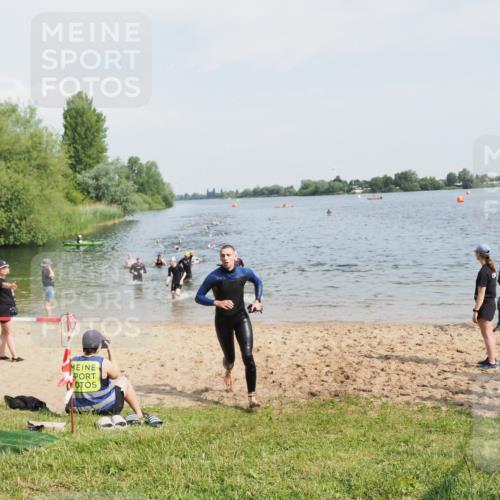 21.06.2025 - 27. Vierlanden-Triathlon MichiJ http://msf.ph/oto/7992942 15.06.2026 09:55:18 Schwimmen 299, 306, 311, 316, 327, 348, 353 meine-sportfotos.de