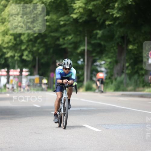15.06.2025 - 7 Türme Triathlon Yannick Fuchs http://msf.ph/oto/7992943 15.06.2025 13:06:13 Radfahren 427, 509 meine-sportfotos.de
