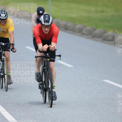 21.06.2025 - 27. Vierlanden-Triathlon H.Heesch http://msf.ph/oto/7992948 15.06.2025 12:04:00 Radfahren 653, 735, 764, 775, 798, 858, 956 meine-sportfotos.de