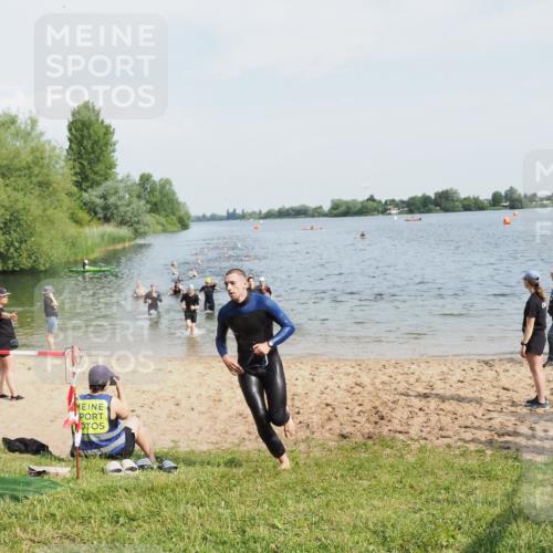 21.06.2025 - 27. Vierlanden-Triathlon MichiJ http://msf.ph/oto/7992957 15.06.2026 09:55:18 Schwimmen 299, 306, 311, 316, 327, 348, 353 meine-sportfotos.de