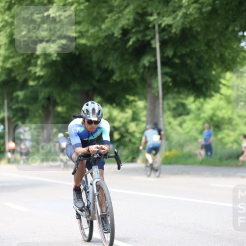 15.06.2025 - 7 Türme Triathlon Yannick Fuchs http://msf.ph/oto/7992959 15.06.2025 13:06:14 Radfahren 427, 509 meine-sportfotos.de