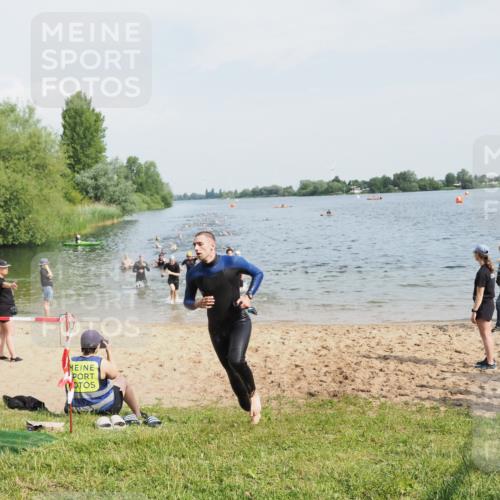 21.06.2025 - 27. Vierlanden-Triathlon MichiJ http://msf.ph/oto/7992960 15.06.2026 09:55:18 Schwimmen 299, 306, 311, 316, 327, 348, 353 meine-sportfotos.de