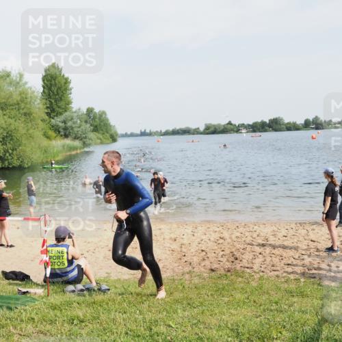 21.06.2025 - 27. Vierlanden-Triathlon MichiJ http://msf.ph/oto/7992968 15.06.2026 09:55:19 Schwimmen 299, 306, 311, 316, 327, 348, 353 meine-sportfotos.de