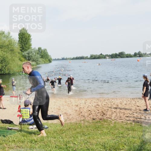 21.06.2025 - 27. Vierlanden-Triathlon MichiJ http://msf.ph/oto/7992985 15.06.2026 09:55:19 Schwimmen 299, 306, 311, 316, 327, 348, 353 meine-sportfotos.de